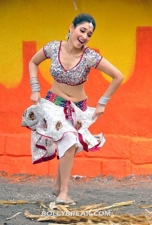  Tamanna Navel -  Tamanna Navel Pics,  Tamanna Navel Photo Gallery