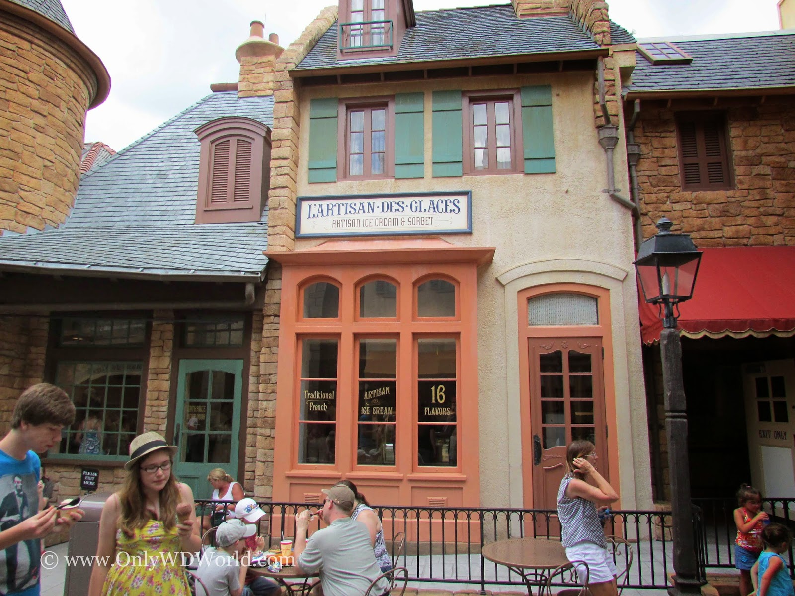 Experience L'Artisan des Glaces At Epcot France For Wonderful Ice