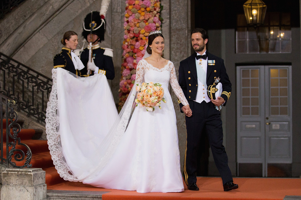 1024px x 683px - Nick Verreos: ROYAL COUTURE.....Wedding of Prince Carl Philip of Sweden and  Sofia Hellqvist: Wedding Gown