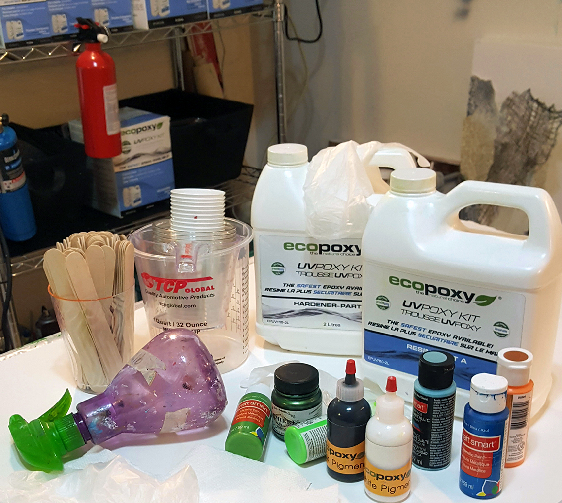 The Resin Artist April 2018