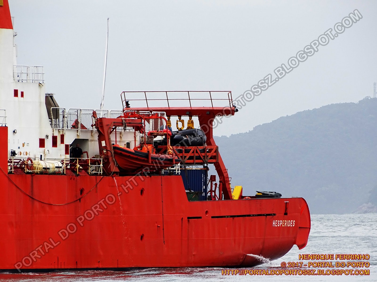 SPS RV Hesperides (A 33) Portal do Porto