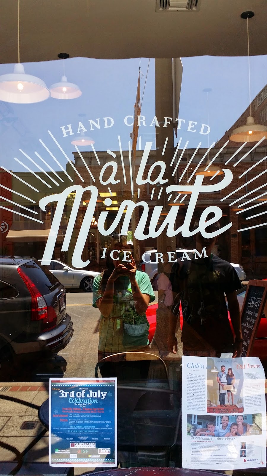 FRESH ORGANIC LIQUID NITROGEN ICE CREAM A LA MINUTE OLD TOWNE ORANGE