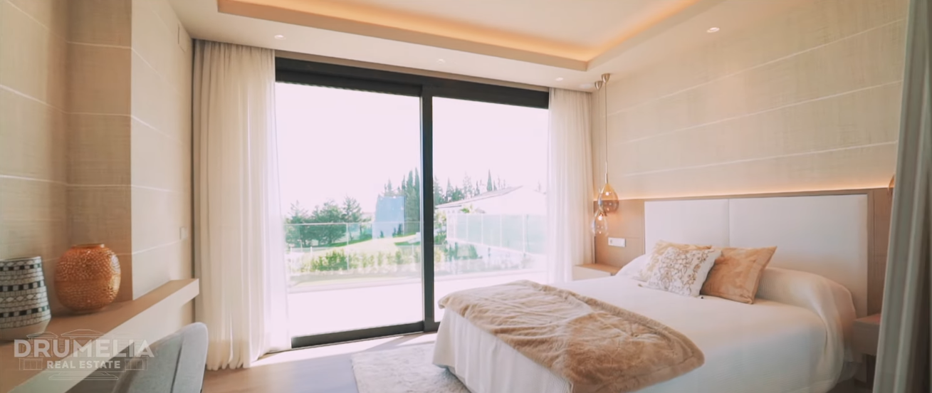 23 Photos vs. New Modern Luxury Villa in Marbella, Estepona | 1.500.000€ | Drumelia Real Estate - Luxury Home & Interior Design Tour 23 Photos vs. New Modern Luxury Villa in Marbella, Estepona | 1.500.000€ | Drumelia Real Estate - Luxury Home & Interior Design Tour