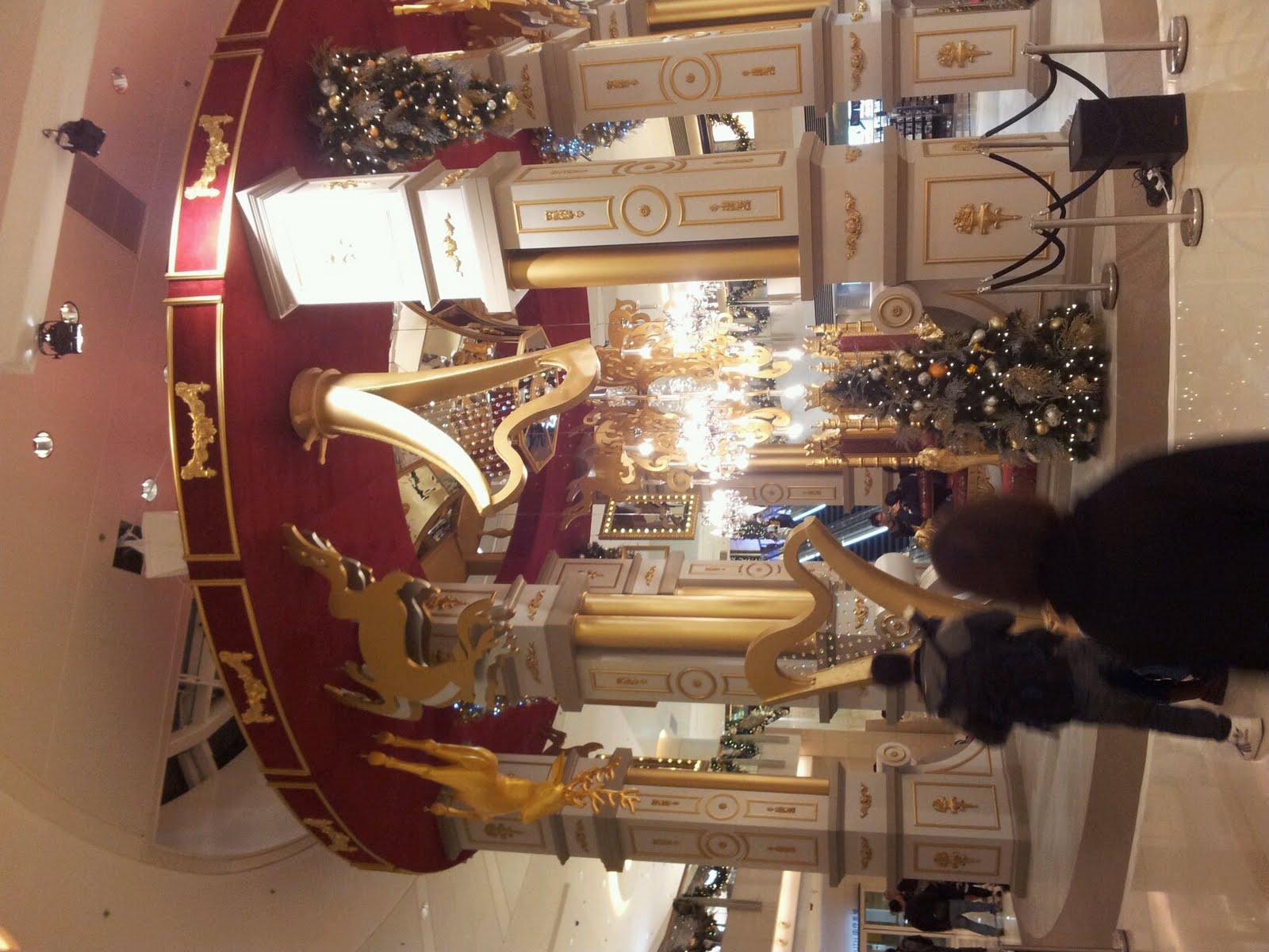 Hotels I Visit Christmas decorations at the Ritz Carlton Hong Kong