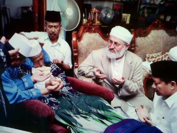 Khoariqol �Adah Fadhilah Saefi Hirzul Yamani ( Hizib Yaman )