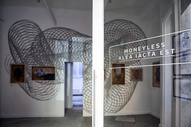 A few days ago, Italian Street Artist Moneyless opened his new solo show at 999Contemporary in Rome, Italy. 8