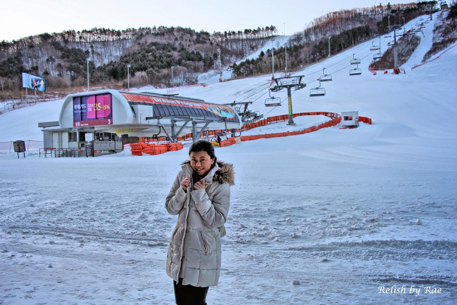 Dynamic Korea in Winter Day 6 - Lotte World and Dongdaemun 
