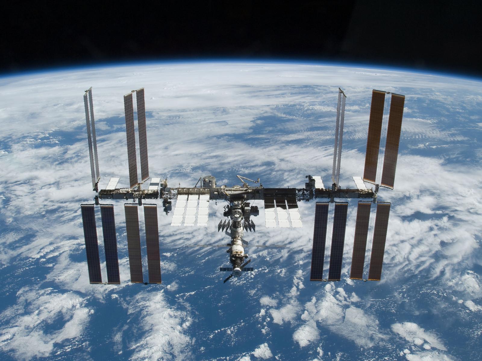 Pasos de la Estación Espacial Internacional (ISS) por Costa Rica.