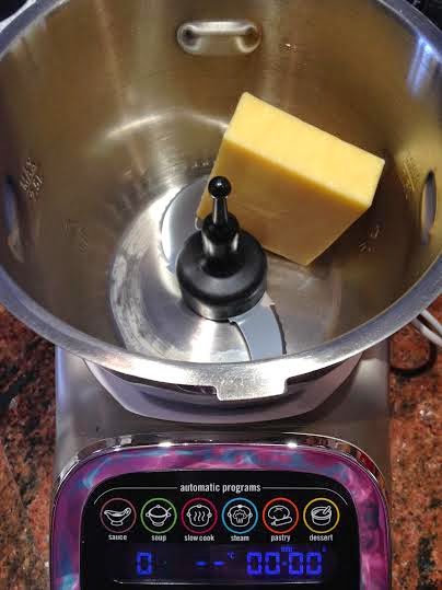 Grating Cheese in the Tefal Cuisine Companion