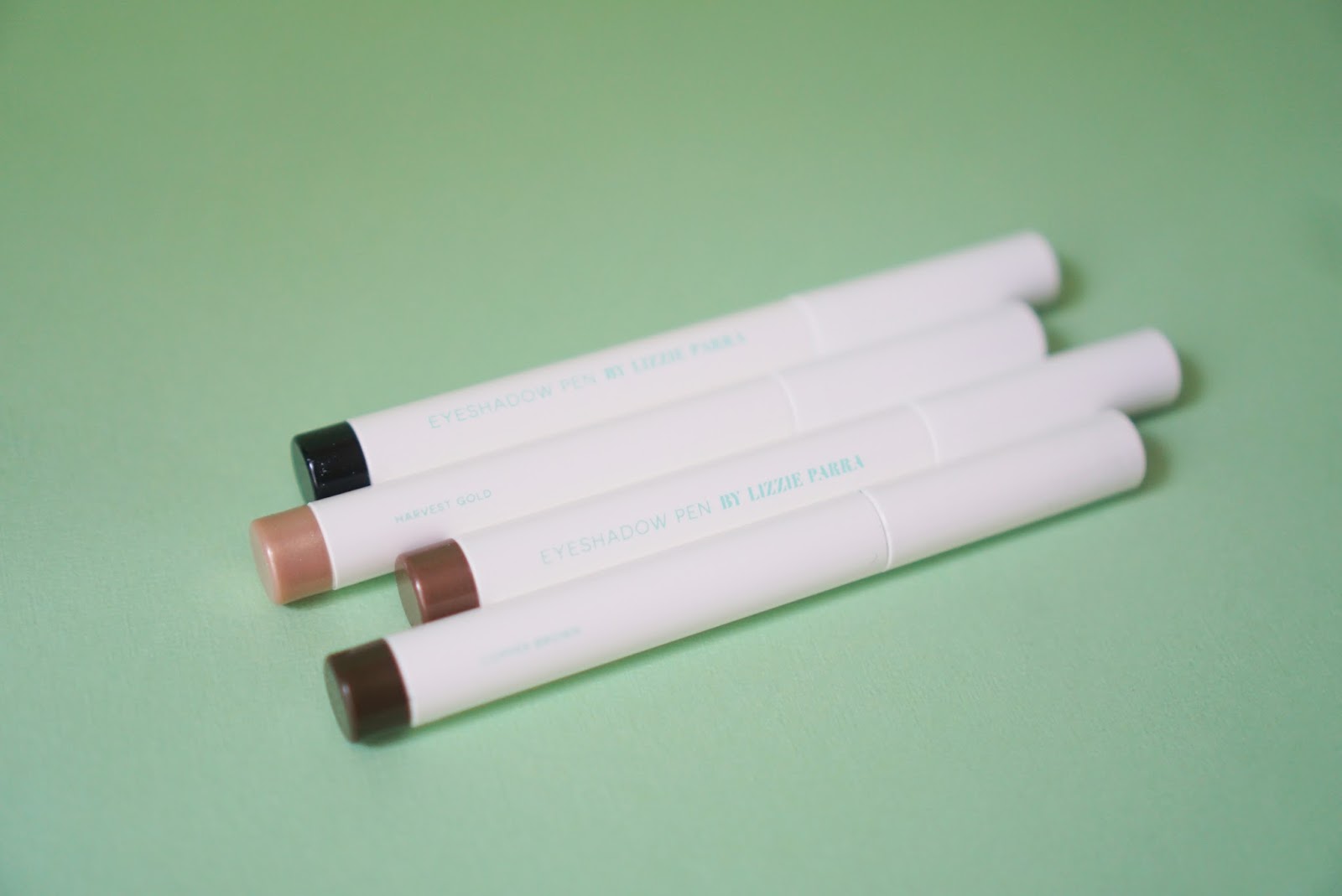 BLP Beauty Eyeshadow Pen Review + Swatches (Harvest Gold, Creme Gold