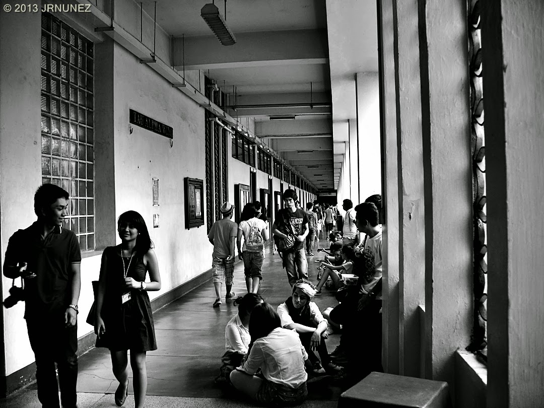 Who is the model of the famous up symbol the oblation image