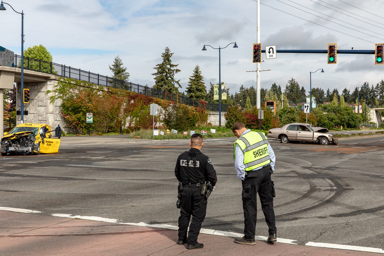 Shoreline Area News Fatality crash on Aurora