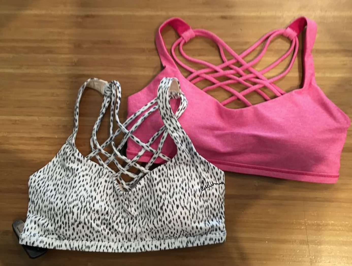 http://www.anrdoezrs.net/links/7680158/type/dlg/http://shop.lululemon.com/products/clothes-accessories/bras-light-support/Free-To-Be-Bra-Wild?cc=17563&sli=1