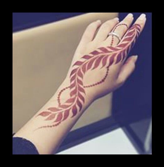 Best Leaf Style Eid Mehndi Designs Pictures - Crayon