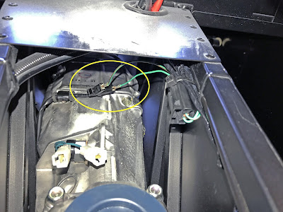 Correct reversing light wiring on 2017 Caterham Academy Car - white connectors are not used Correct reversing light wiring on 2017 Caterham Academy Car - white connectors are not used