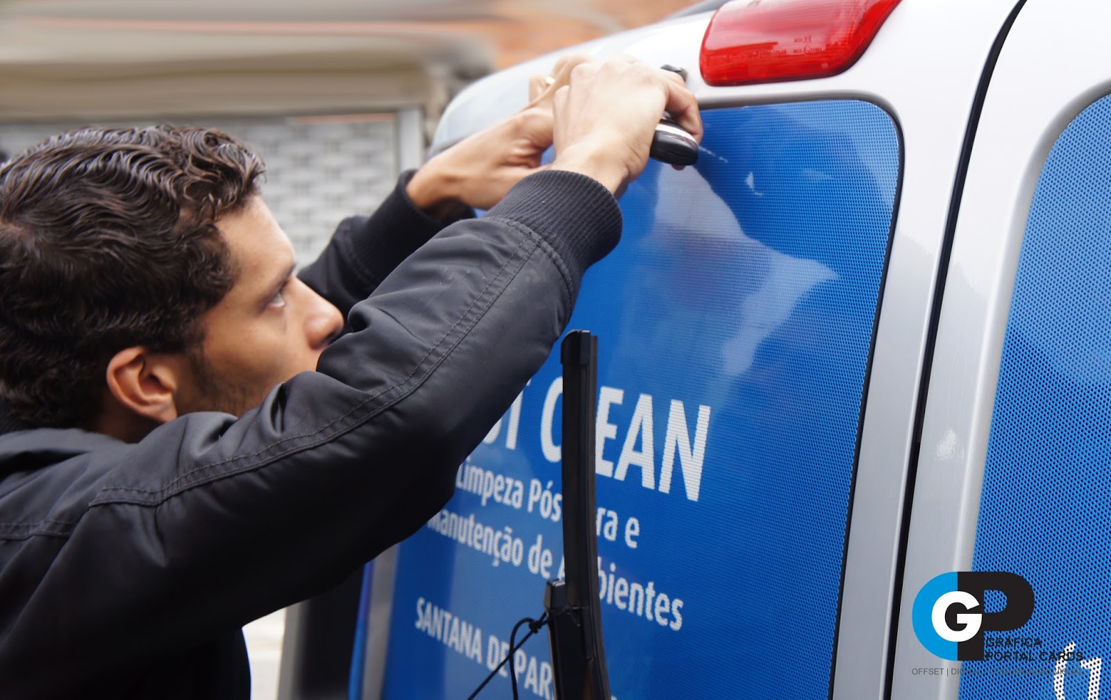ADESIVAÇÃO DE CARROS - COMUNICAÇÃO VISUAL BARUERI | GPC - COMUNICAÇÃO