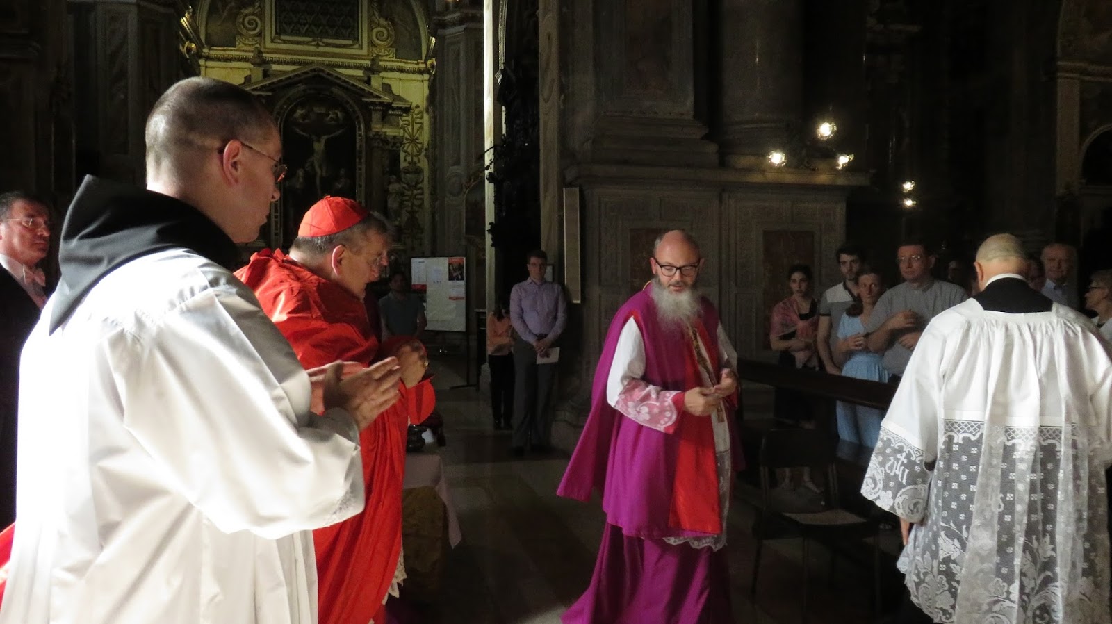 Sacra Liturgia Milan: Solemn Mass in the Presence of a Greater Prelate ...