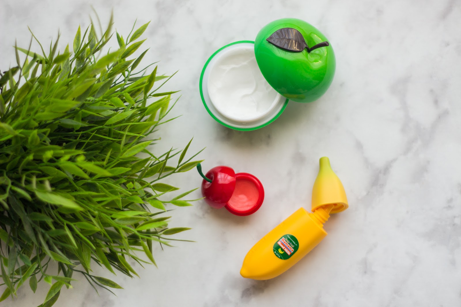 Jiji Beauty + Review Tonymoly Happy Sweet Magic Fruit Gift Set