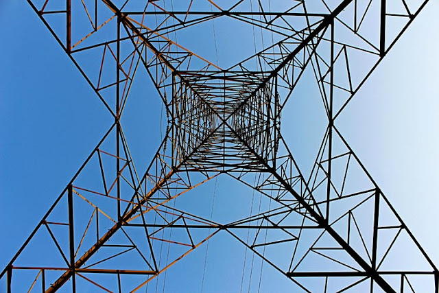 power pylon graphic image