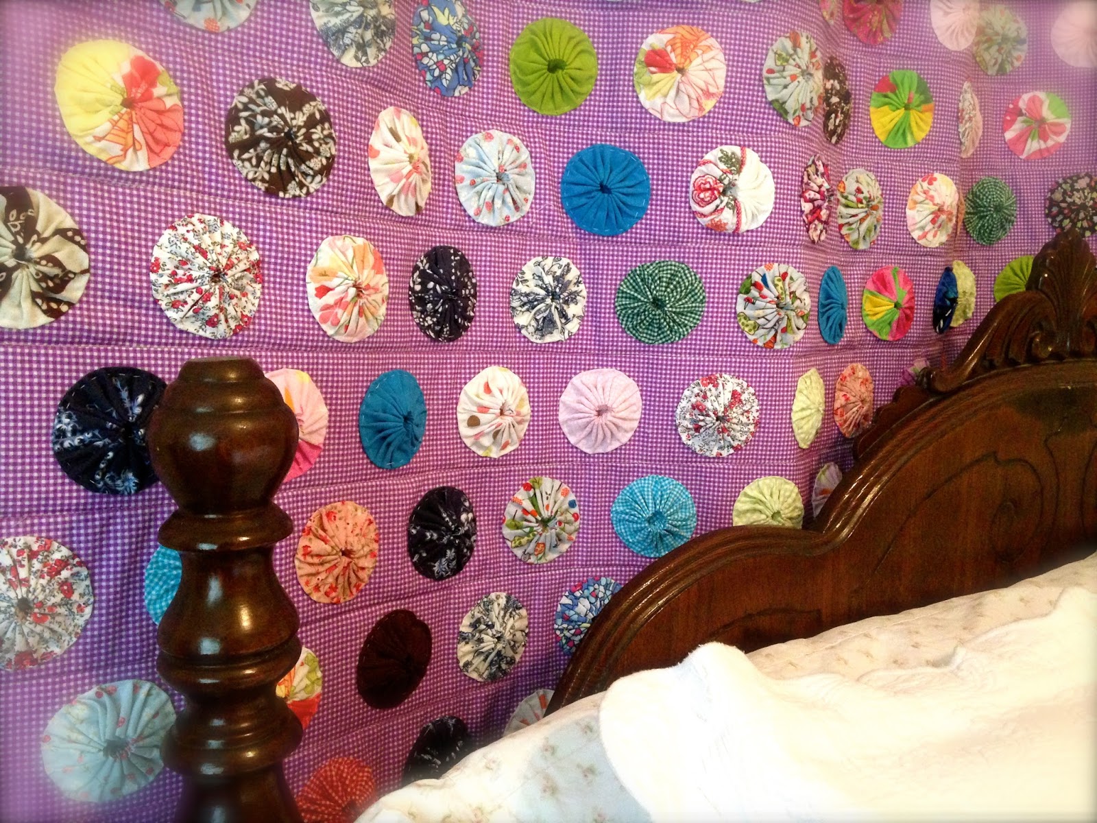 Creating a Beautiful Life: How to Decorate the Bedroom with Quilts