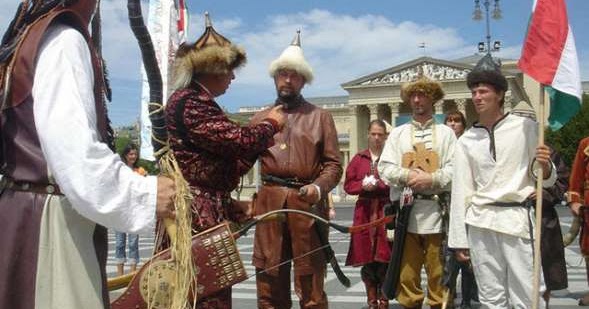 Tortenelmi Kaleidoszkop Arany Janos Az Orokseg