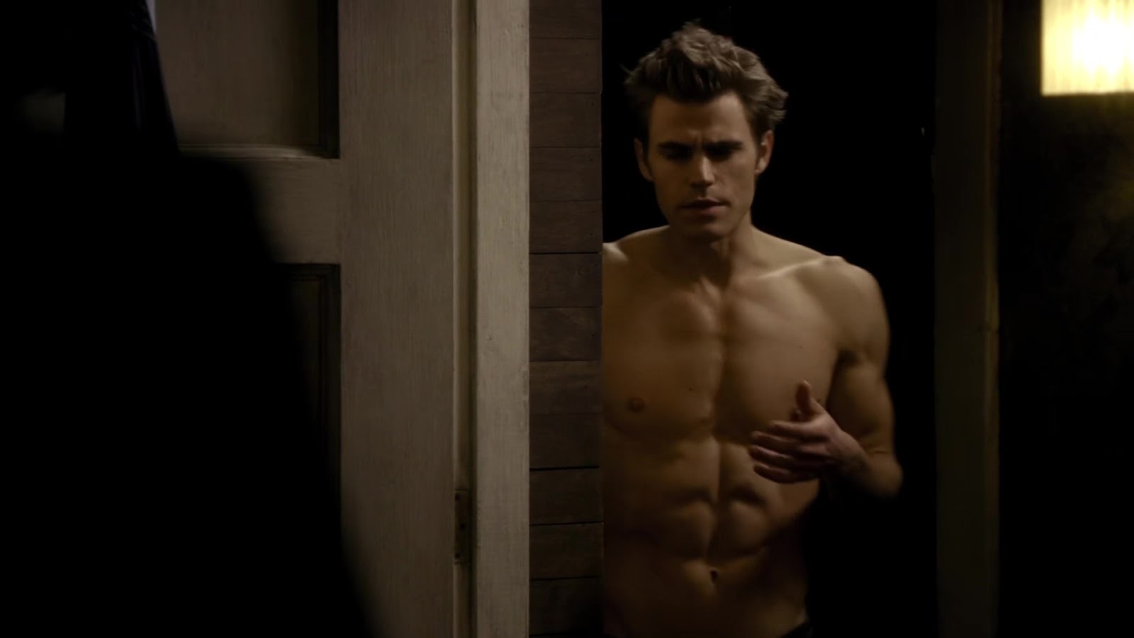 Paul Wesley shirtless in The Vampire Diaries 1-09 "History Repeating&q...