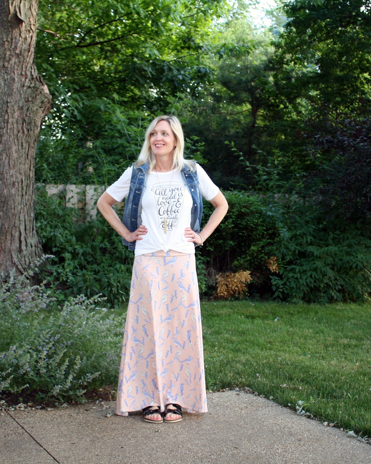 maxi skirt outfit idea for summer