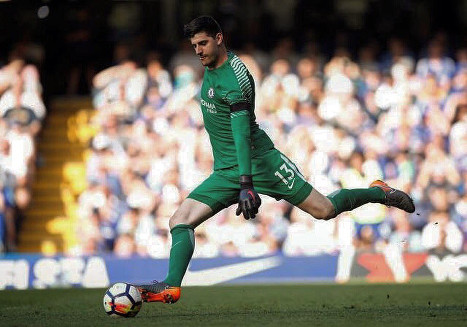 Thibaut Courtois Shows Off Custom Nike Fortnite Goalkeeper Gloves