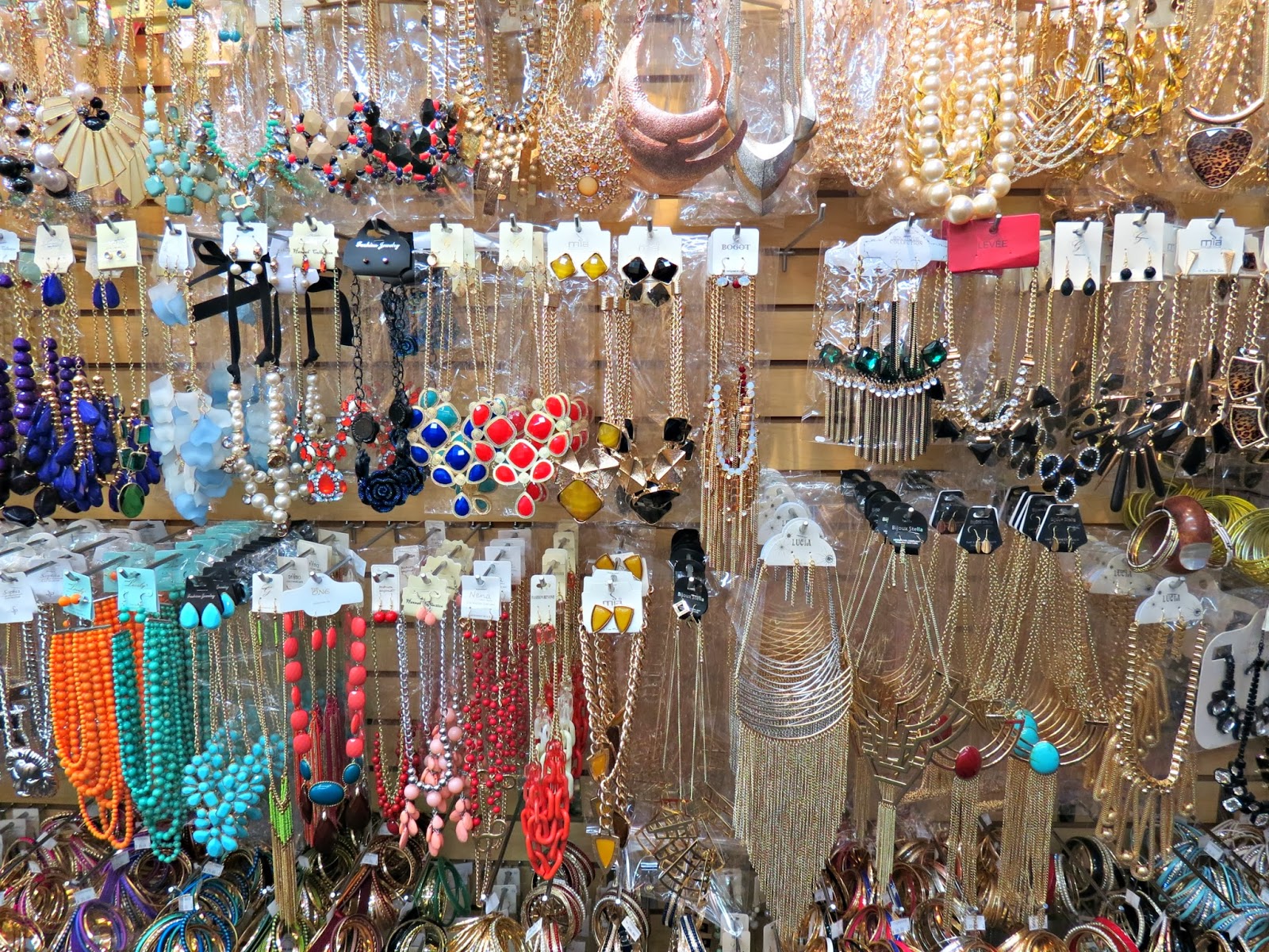 The Santee Alley: Weekly Fashion Finds: 60% Off Jewelry and Accessories