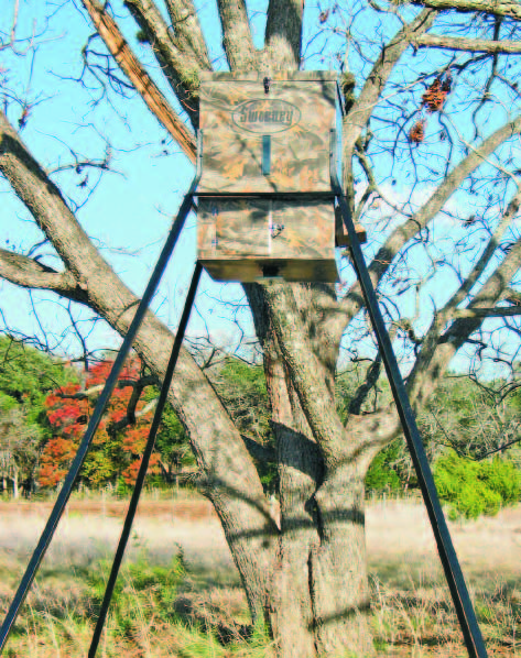 Whitetail Institute Sweeney X Feeder Blends Up To Four Separate