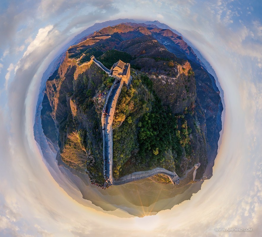 The Great Wall Of China like you've never seen it before. - The Seven Wonders Of The World Look Totally Different In These Unique Photos. The Great Wall Of China like you've never seen it before. - The Seven Wonders Of The World Look Totally Different In These Unique Photos.