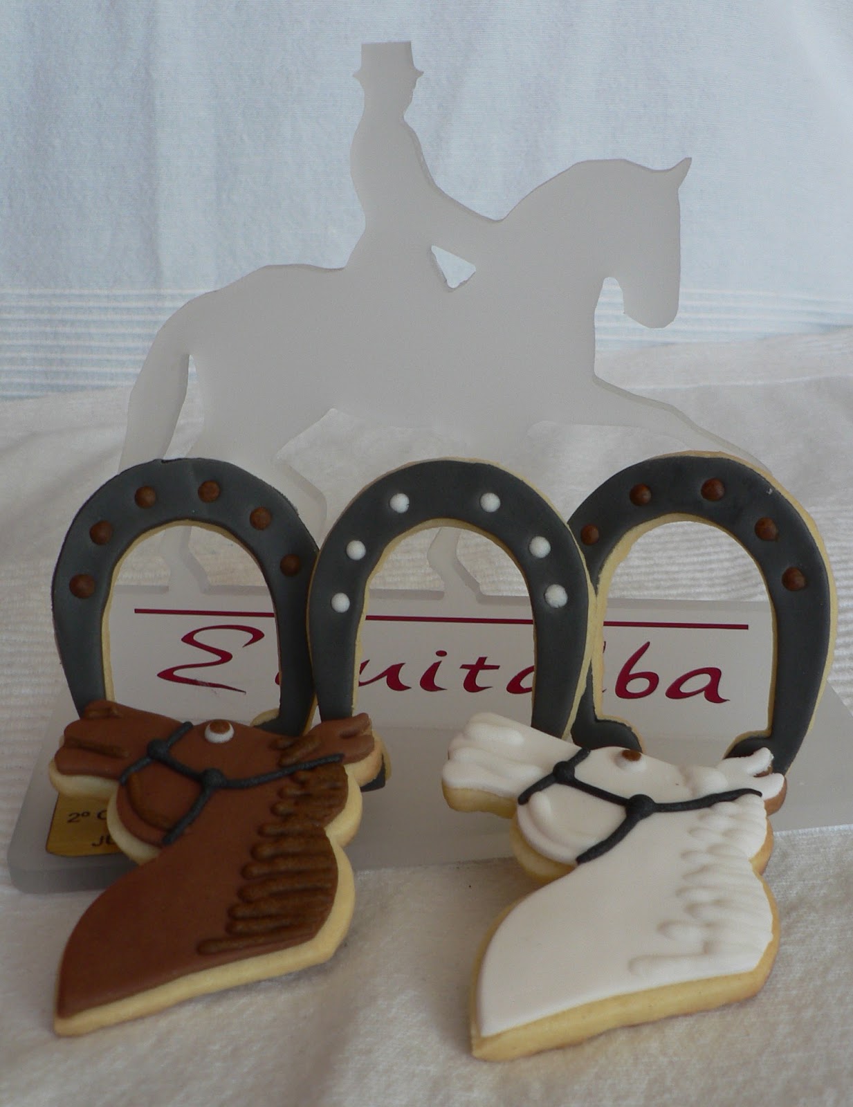 MIS CAPRICHOS: GALLETAS DE CABALLOS