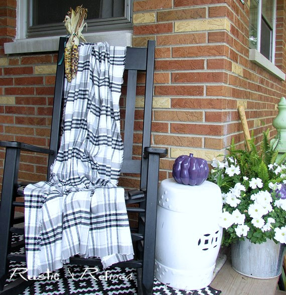 How to decorate a small front porch