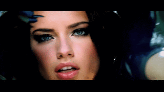 THE HOTTEST WOMEN IN THE WORLD: 10 sexy gifs of Adriana Lima wearing