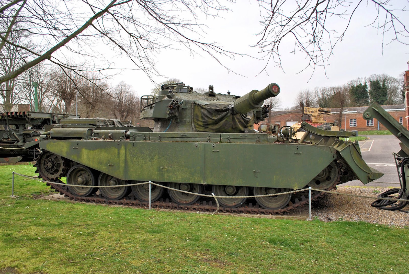 Space engineers как сделать танк. Т-26 мостоукладчик. Space engineers танк арт. Engineer tanks. Геранд танк монстр царь.