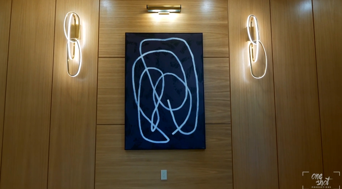 36 Interior Design Photos vs. 8235 W 4th St, Los Angeles Luxury Home Tour