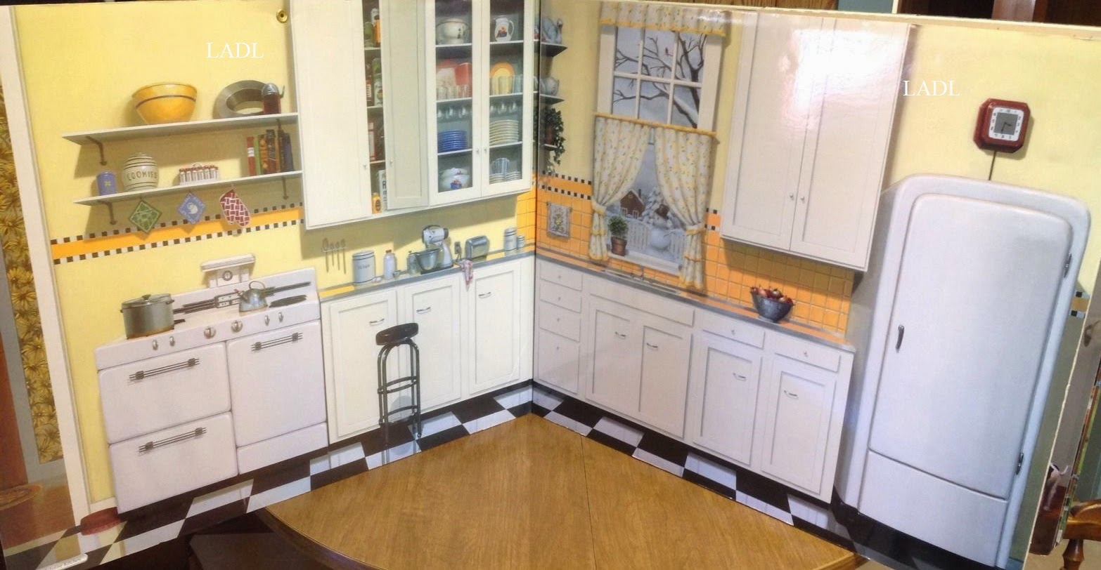 Living A Doll's Life *REVIEW* Molly's Scenes and Settings The