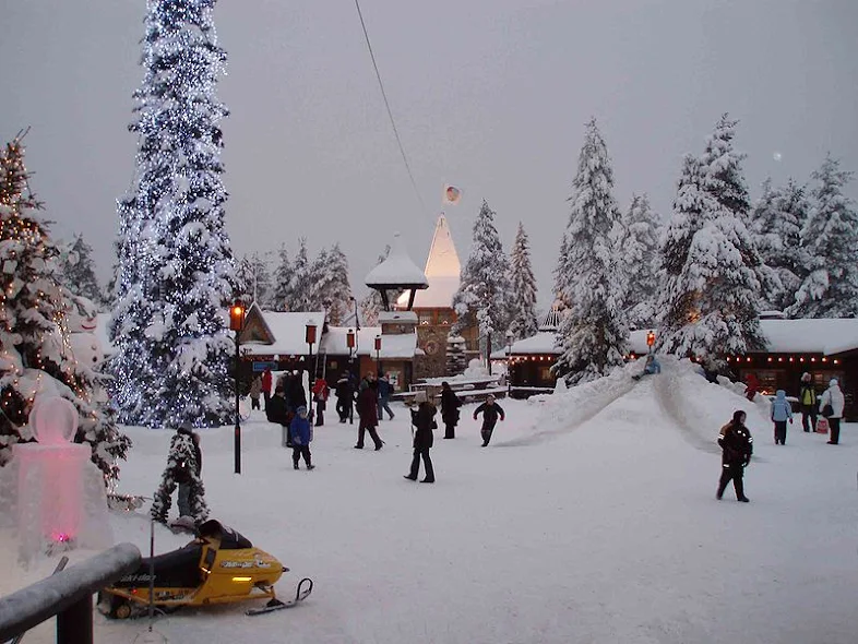 Desa Santa Claus di Rovaniemi