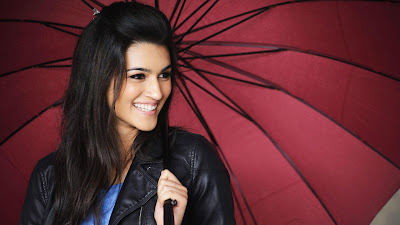 Kriti Sanon - A sweet, cute And smiley girl Of B-Town