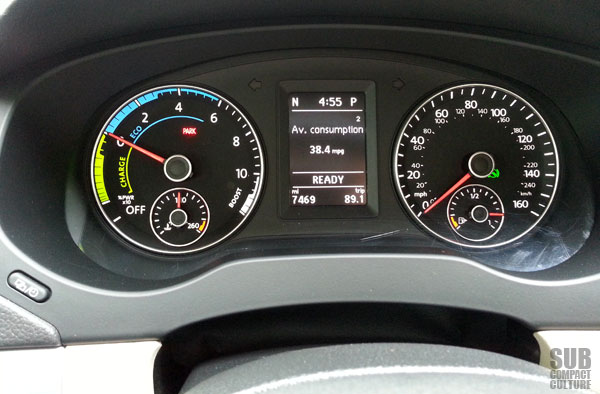 Volkswagen Jetta Hybrid gauge cluster