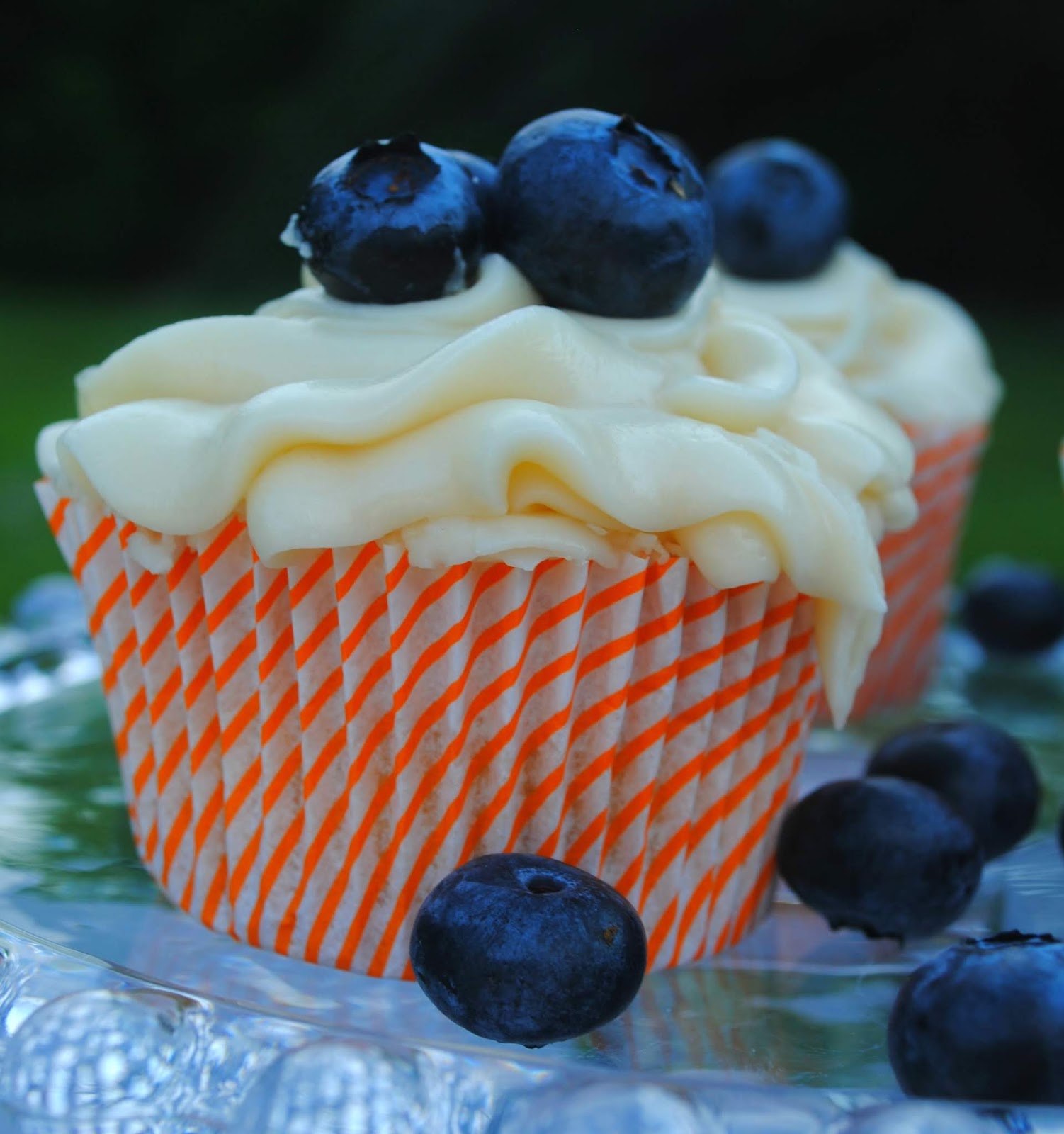 Fizzy Party Bacon Blueberry Pancake Cupcakes