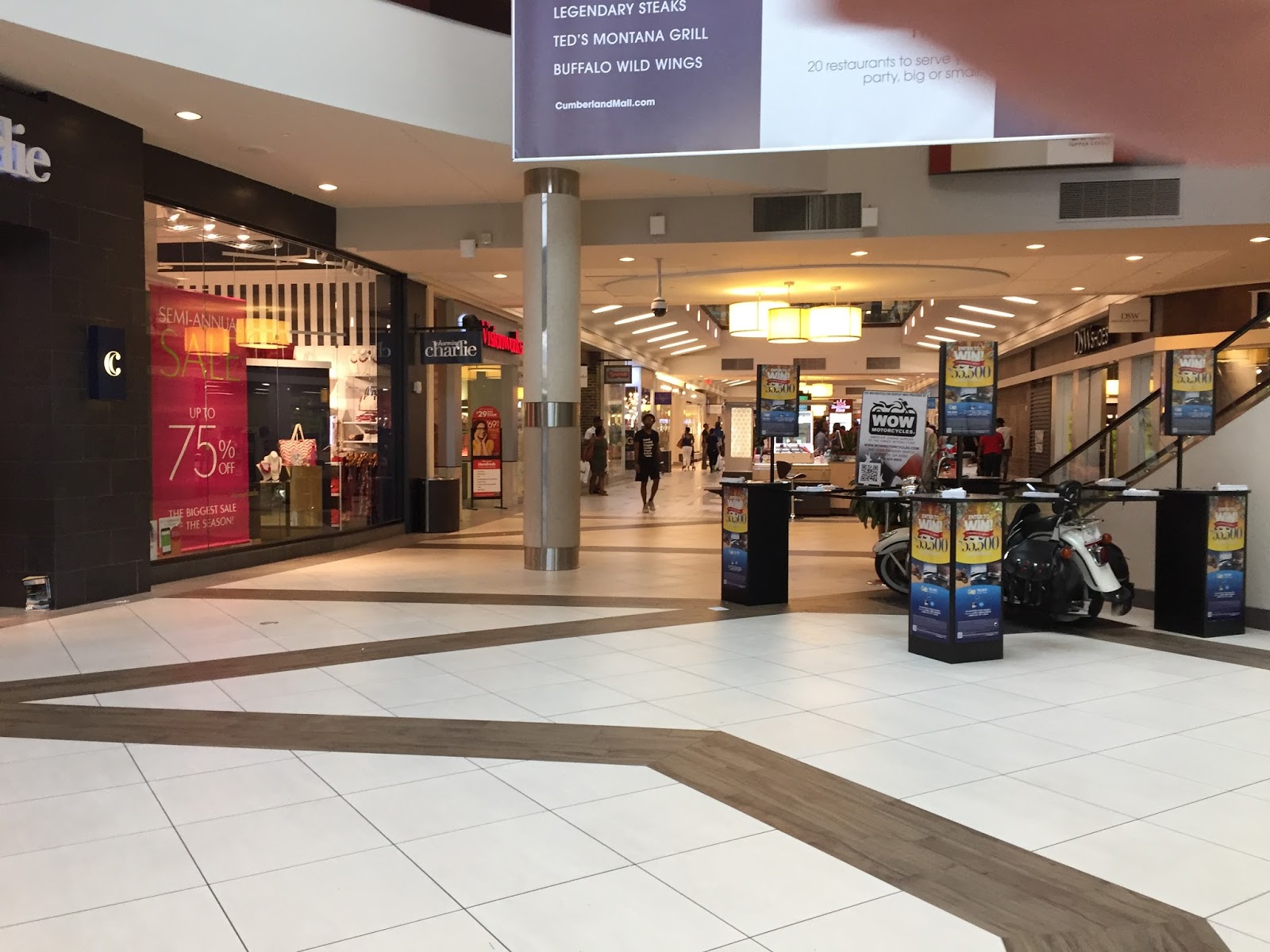 SkyMall : Retail History and Abandoned Airports: Cumberland Mall, Smyrna ( Atlanta), GA