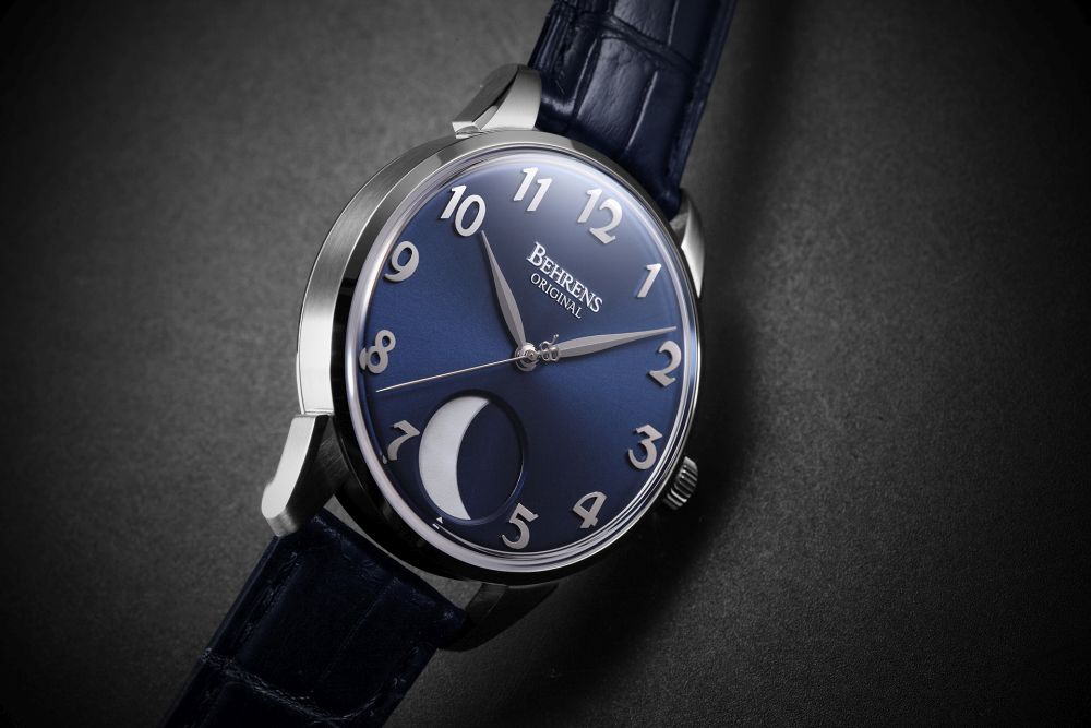 月が美しい機械式ムーンフェイズ腕時計、BEHRENS ORIGINALの「MOON PHASE」