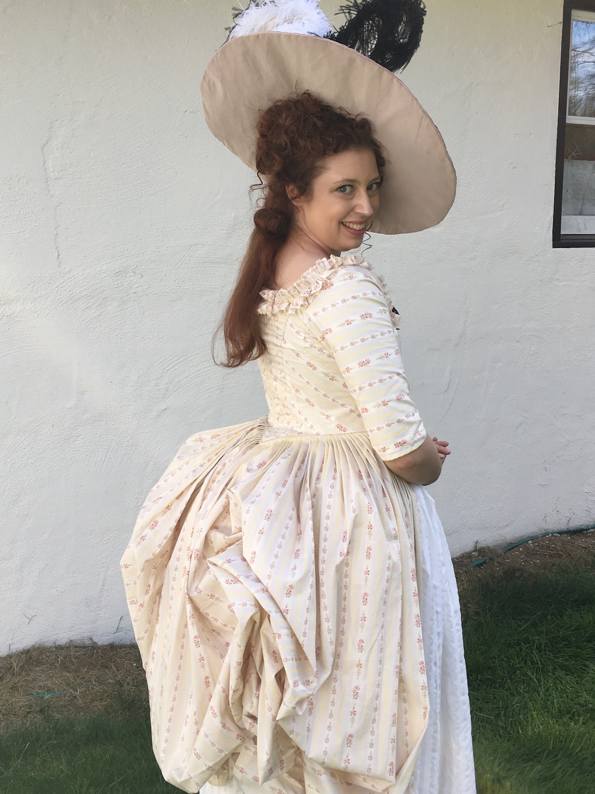 The Time Travelling Redhead: 18th Century