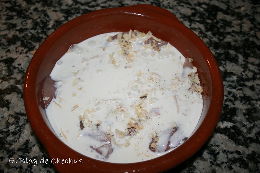 Pechugas a la crema de cebollas, el blog de chechus