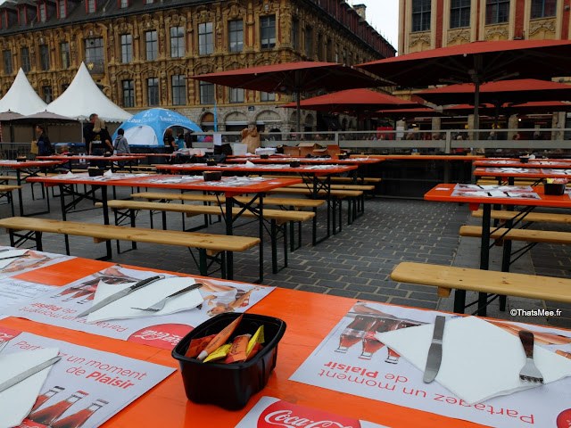 Braderie de LiIle 2014 et 2015, Brasserie moule-frites en plein-air tables ThatsMee.fr 