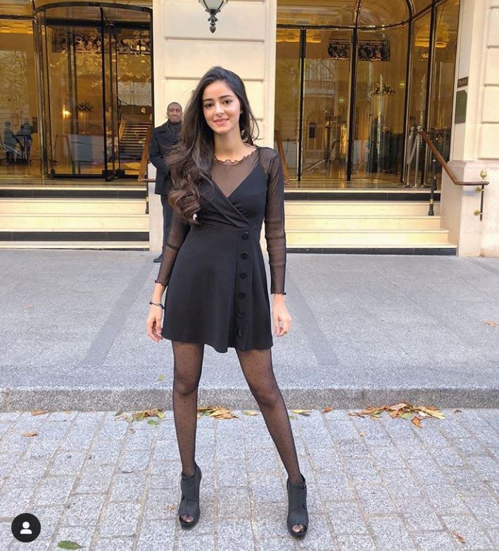 Ananya Pandey Height In Feet : Ananya pandey is the daughter of ...