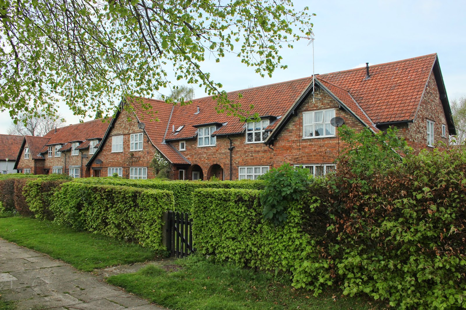 ANTECEDENT ARCHITECTURE Rowntree Garden Village, New Earswick, York