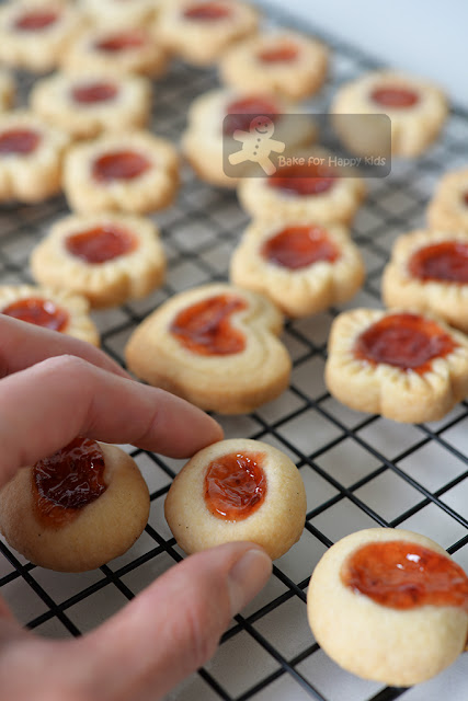 strawberry jam eggless butter cookies