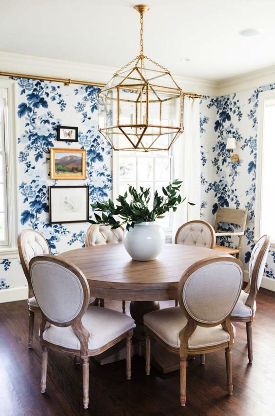 Fabulous Round Kitchen Table Decorating Ideas Fabulous Round Kitchen Table Decorating, Round Kitchen Table Centerpiece